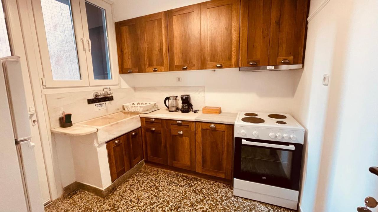 Daisy Apartment 15 Min To Acropolis Athen Eksteriør bilde