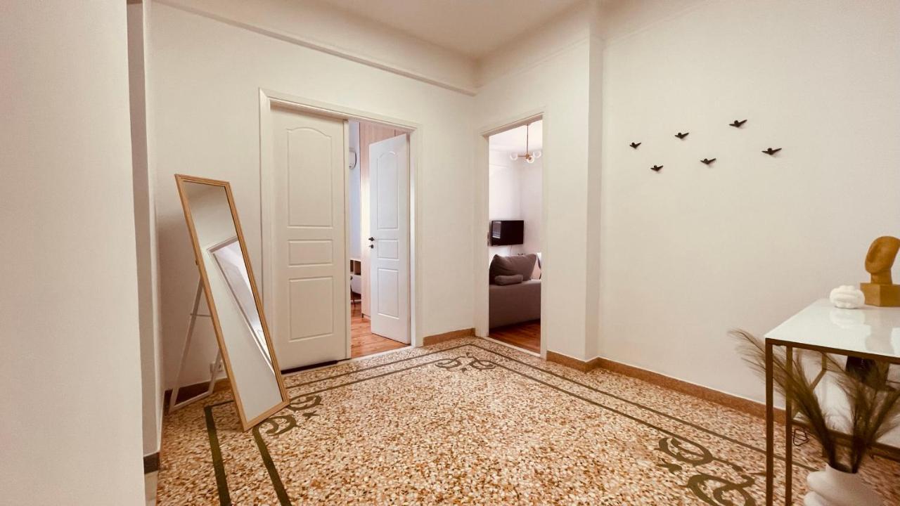 Daisy Apartment 15 Min To Acropolis Athen Eksteriør bilde